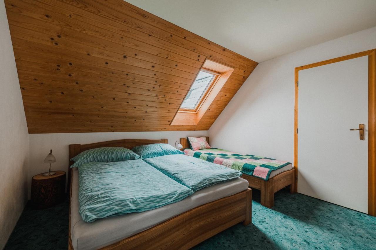 Apartman Karel A Martina Рокитнице над Ийзероу Екстериор снимка